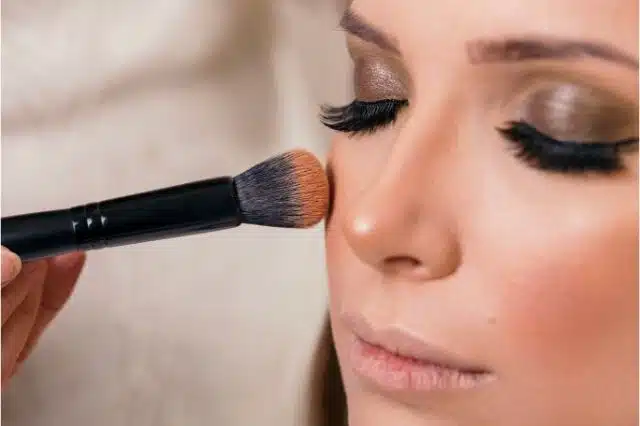 Kusursuz Makyaj Takipçileri İçin Oje, Far ve Lip Balm Önerileri