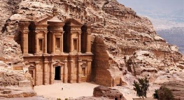 Petra Antik Kenti: Kayalara Kazınmış Bir Miras