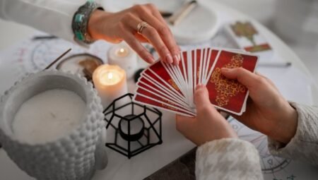 İskambil Falı Nedir, İskambil Falı Nasıl Bakılır?