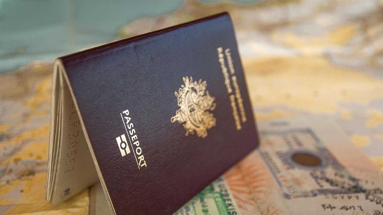 Emeklilere Oturma İzni Veren Ülkeler | 5 Farklı Ülke! 9 Emeklilere Oturma İzni Veren Ülkeler