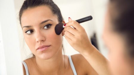 Işıltılı Dokunuşlarla Güzelliğinizi Vurgulayın