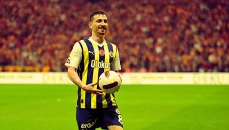 Mert Hakan Yandaş Kimdir? Mert Hakan Yandaş Kaç Yaşında?